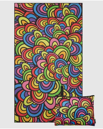 Gali Swimwear - Gathering Pipis Sand-Free Beach Towel