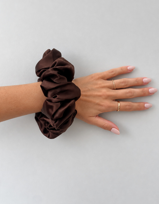 SILK MAGNOLIA - Mulberry Silk XL Scrunchie