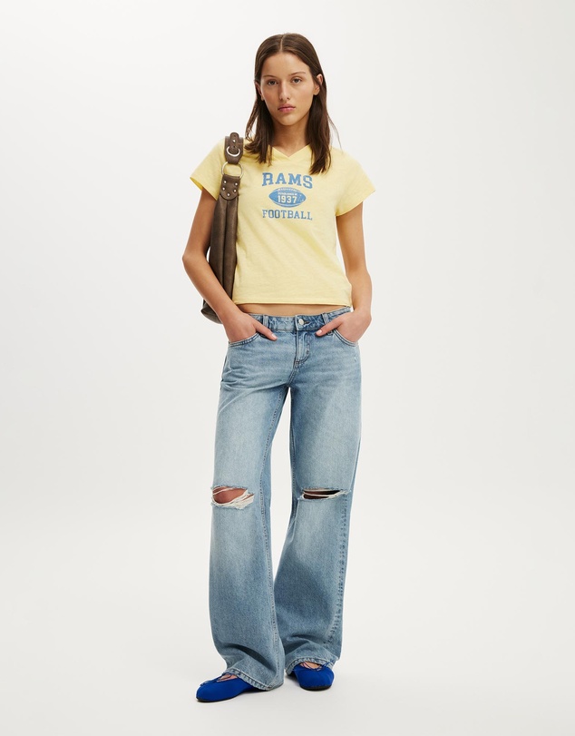 Cotton On - The Lcn V Neck Original Graphic Tee