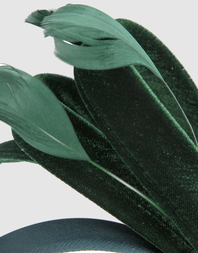 Max Alexander - Large Green Velvet Bow Racing Fascinator