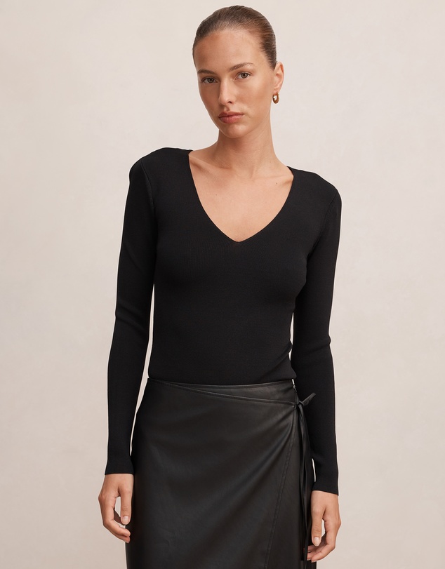 Forever New - Emi Knitted Plunge Neck Bodysuit