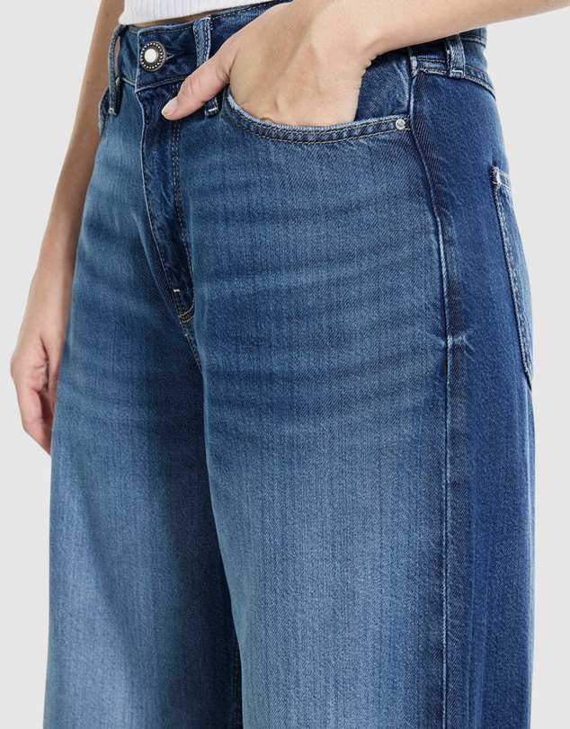 GUESS - High-Rise Bellflower Wide Leg Jeans