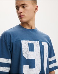 Cotton On - Cropped Fit Graphic T-Shirt