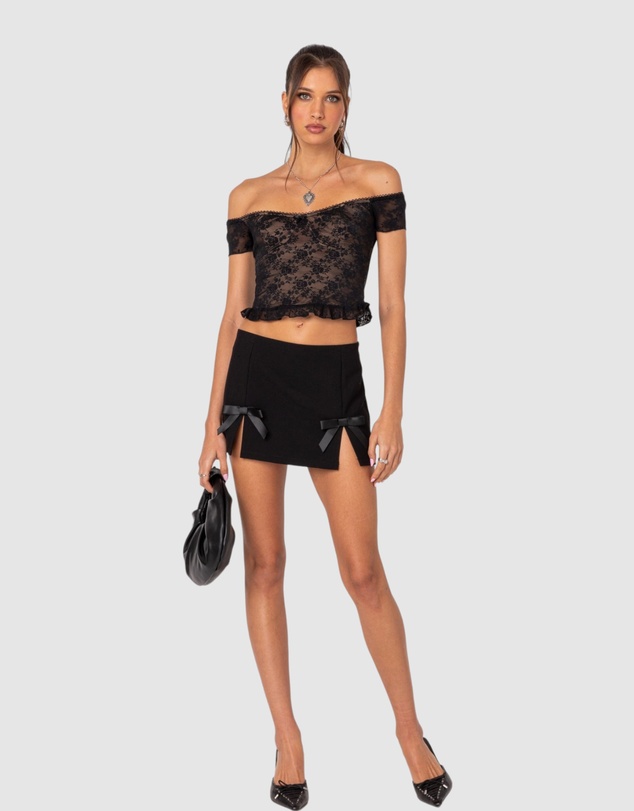EDIKTED - Addie Off Shoulder Lace Top