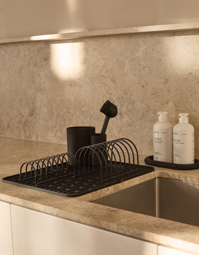DESIGNSTUFF - DRIP Folding Silicone Drying Mat Large w/ Drainage Mouth