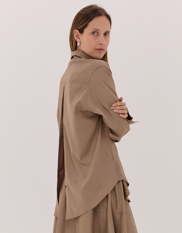 Cloth & Co. - The Split Back Shirt | Praline