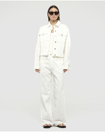 OFF WHITE