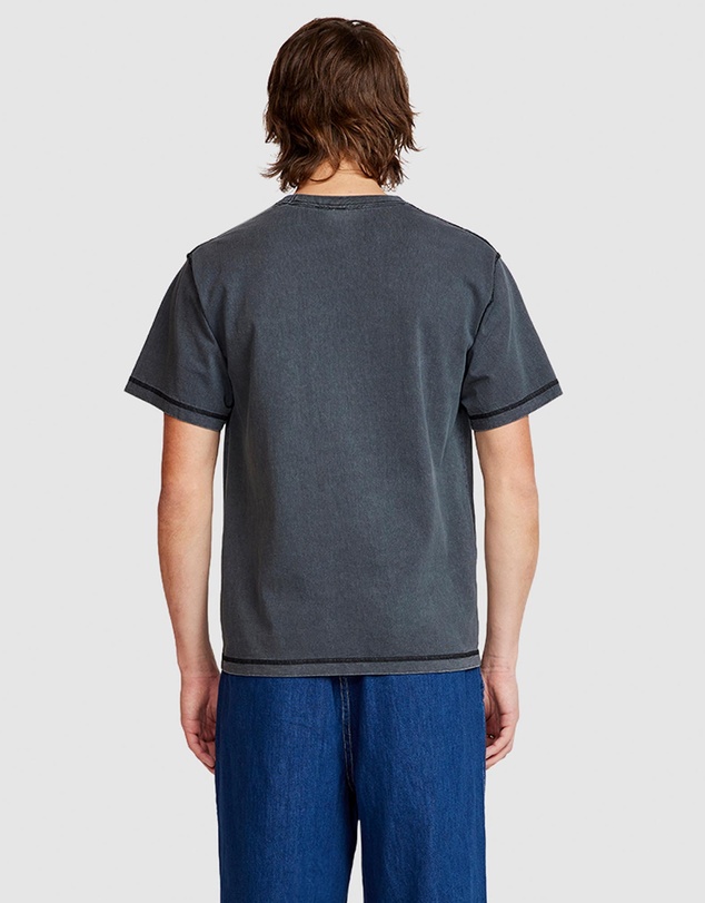 Larriet - Blind Tee