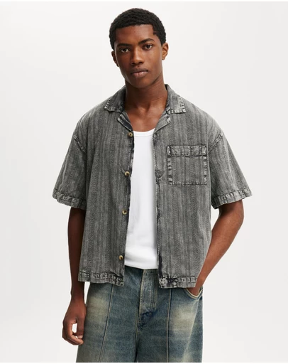 Cotton On - Washed Box Fit SS Shirt