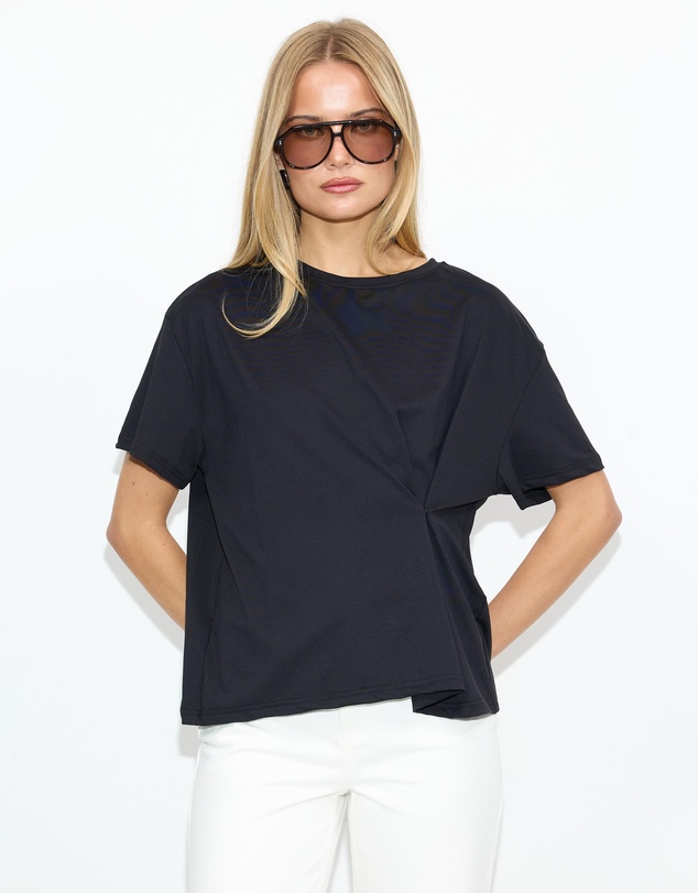 Dazie - Bronte Snap T-Shirt
