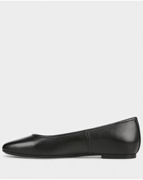 Vionic - Orinda Ballet Flat - Black Nappa