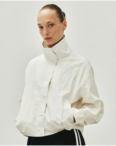 Whisper White