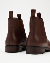 AERE - Leather Chelsea Boots - Men's