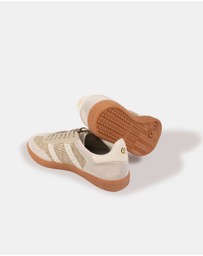 Goodsole - 2001 Parallel