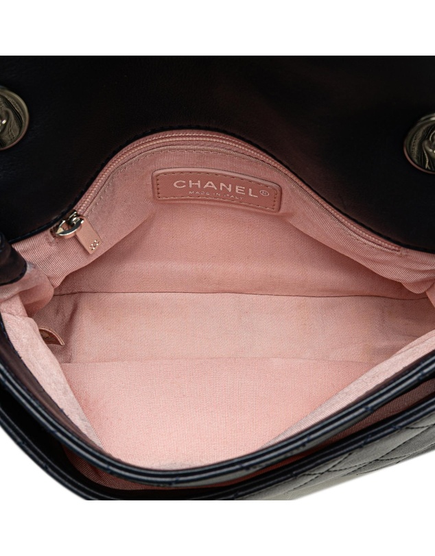 Pre-Loved by Azura Reborn - Pre-Loved chanel Chanel Quilted Tweed Messenger Bag