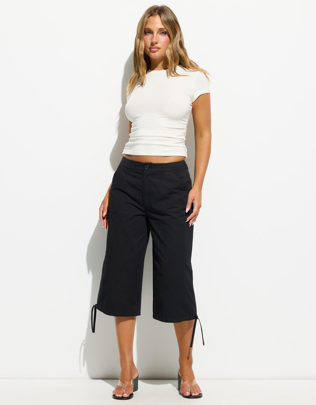 Dazie - Kayla Ruched Short Sleeve Top