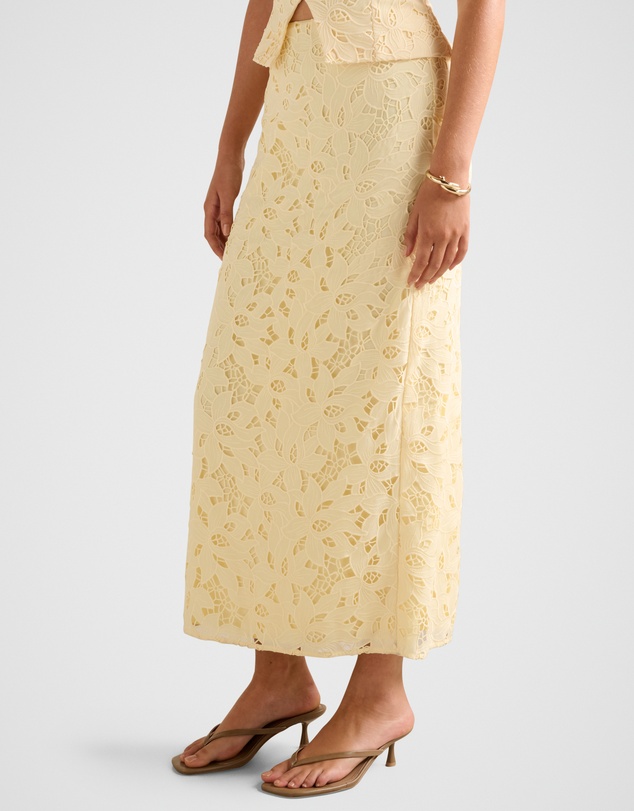 Forever New - Andie Lace Maxi Skirt