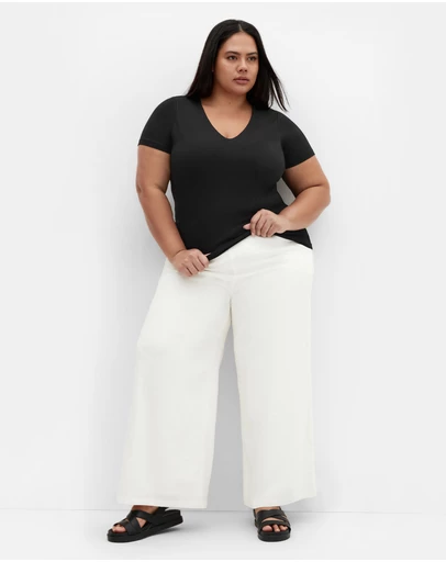 City Chic - Anny V Neck Top