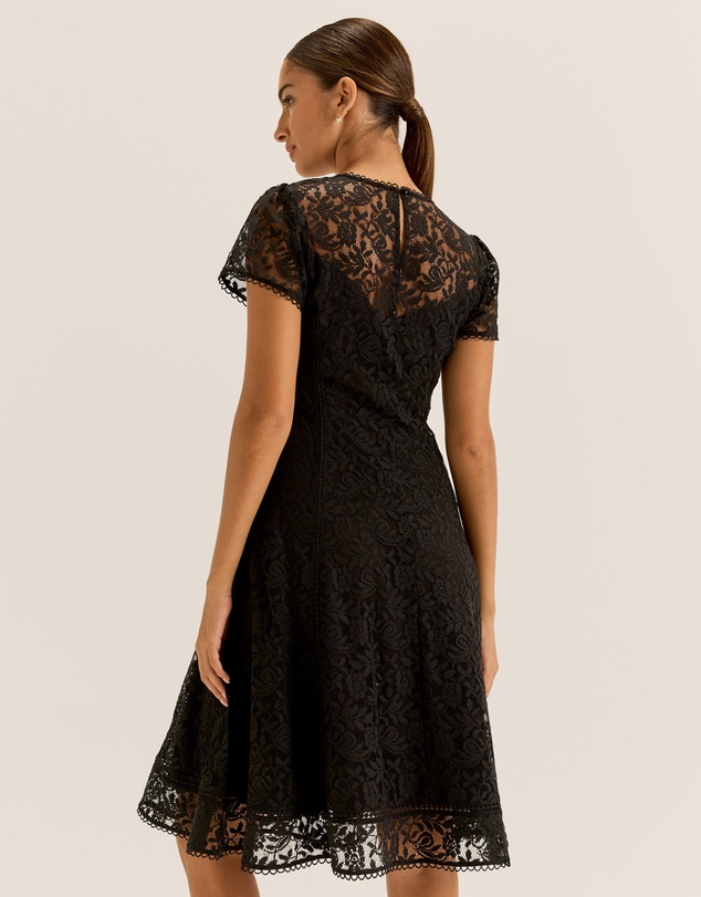 Review - Lady Lacie Cocktail Dress