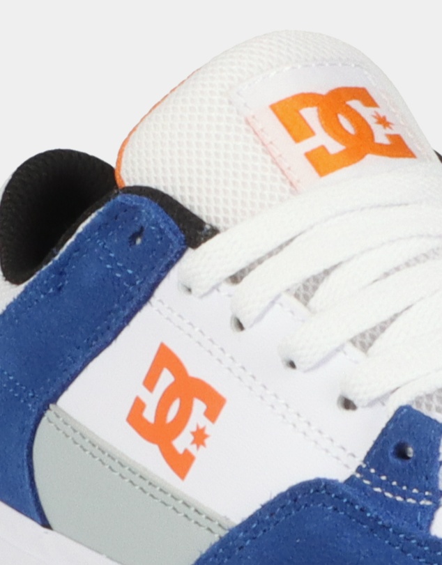 DC Shoes - Boys 8 to 16 Onyx Skate Shoes
