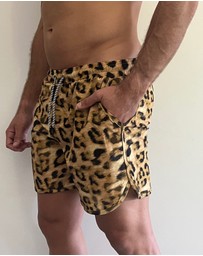 DUKiES - Leo Short