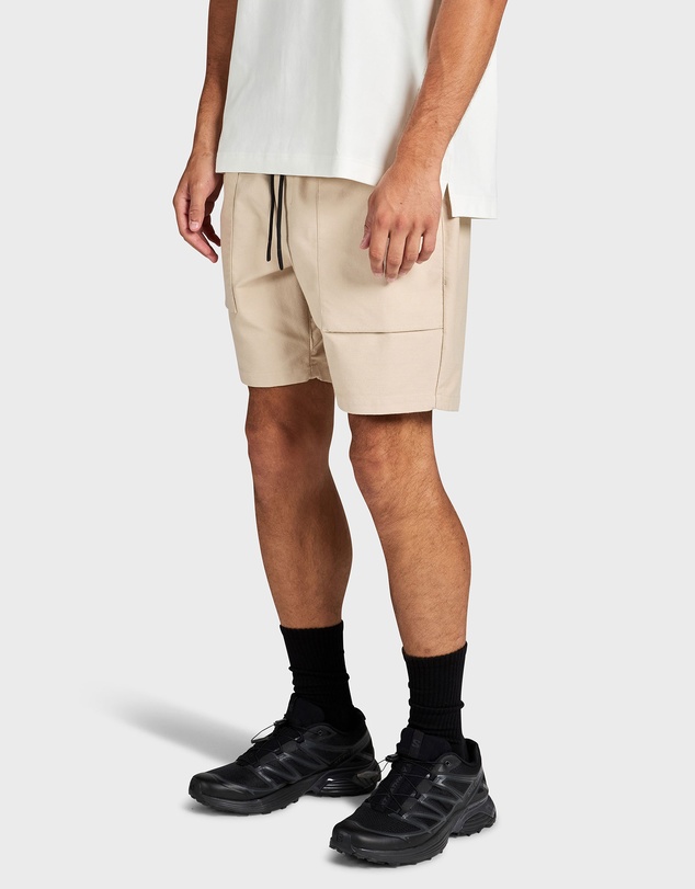 Academy Brand - Hemming Short