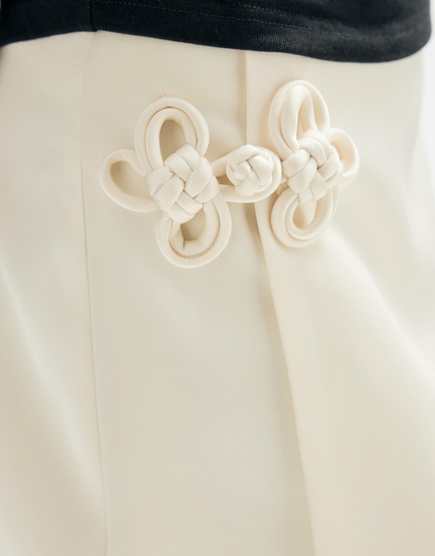 Minima Esenciales - Esmae Button Mini Skirt
