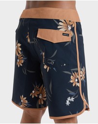 Quiksilver - Mens Highline Scallop 19