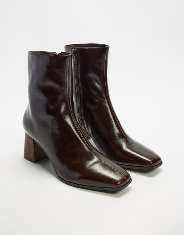 AERE - Stella Block Heel Leather Boots