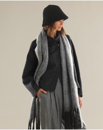 Morgan & Taylor - Mya Chunky Scarf in Black