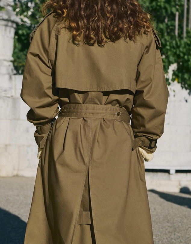 M.N.G - Tome Trenchcoat