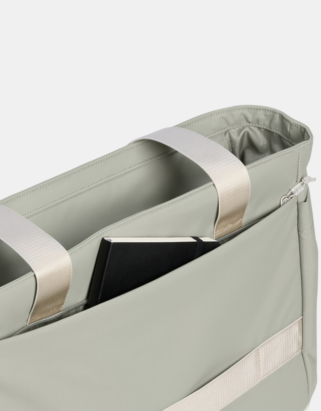 Stanley 1913 - The Vitalize™ Macro Method Tote 26L