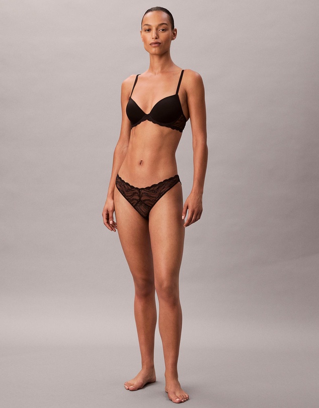 Calvin Klein - Sensual Stretch Lace Lift Demi Push Up Bra