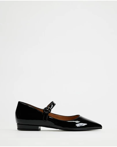 Nina Armando - Leslie Flats