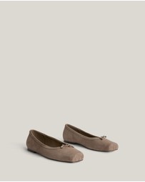 Witchery - Posy Flat
