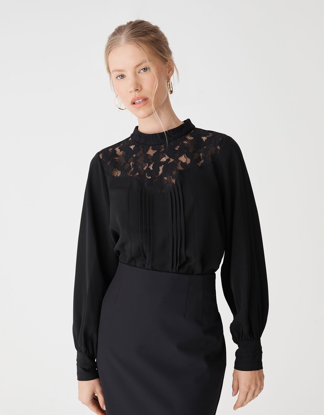 Forcast - Fiora Lace Yoke Blouse