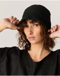 Primness - Peaches Bucket Hat