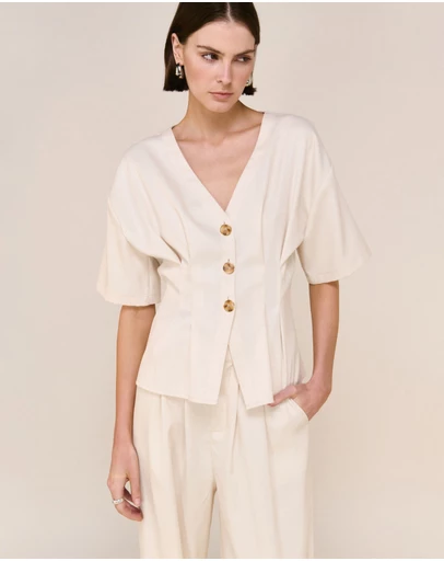 Staple the Label - Sable Top
