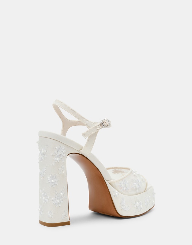 Steve Madden - Liandra-Emb White Mesh Heels