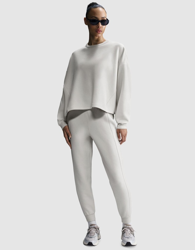 Nike - 24.7 ImpossiblySoft Dri-FIT Oversized Crew-Neck Top