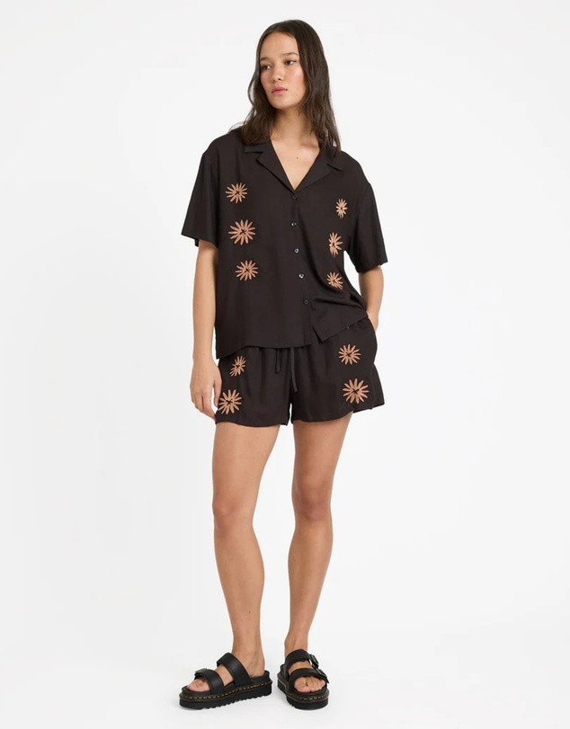 Volcom - Womens Florez II Short Sleeve Shirt