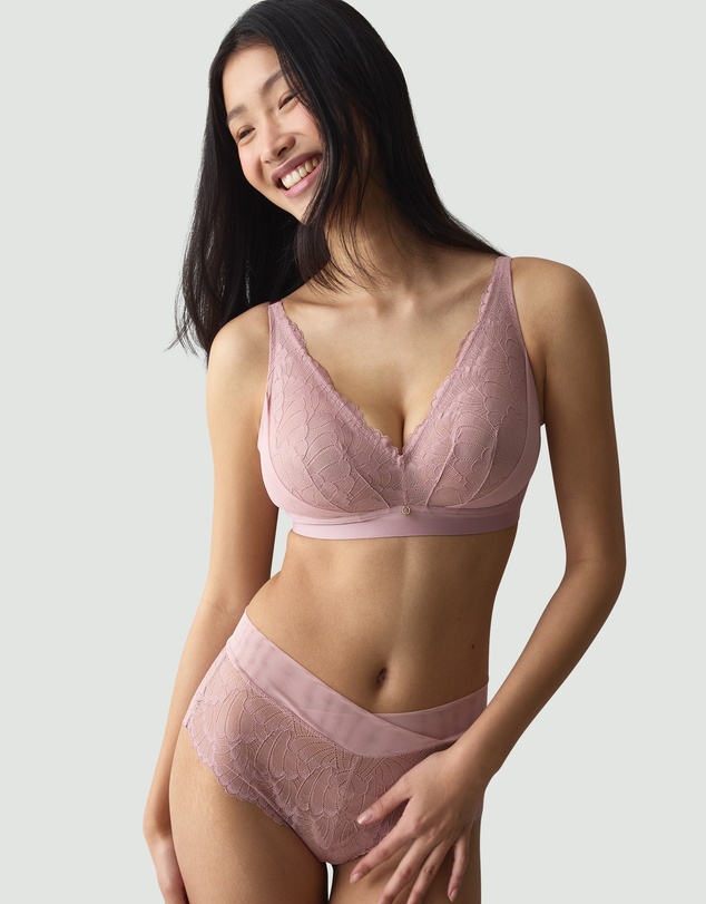 Triumph - Love In Lace Wirefree Minimiser