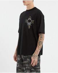 Kiss Chacey - Depiction Street Tee