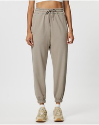 KAJA Clothing - Relaxed 3 1/4 Jovie Trousers