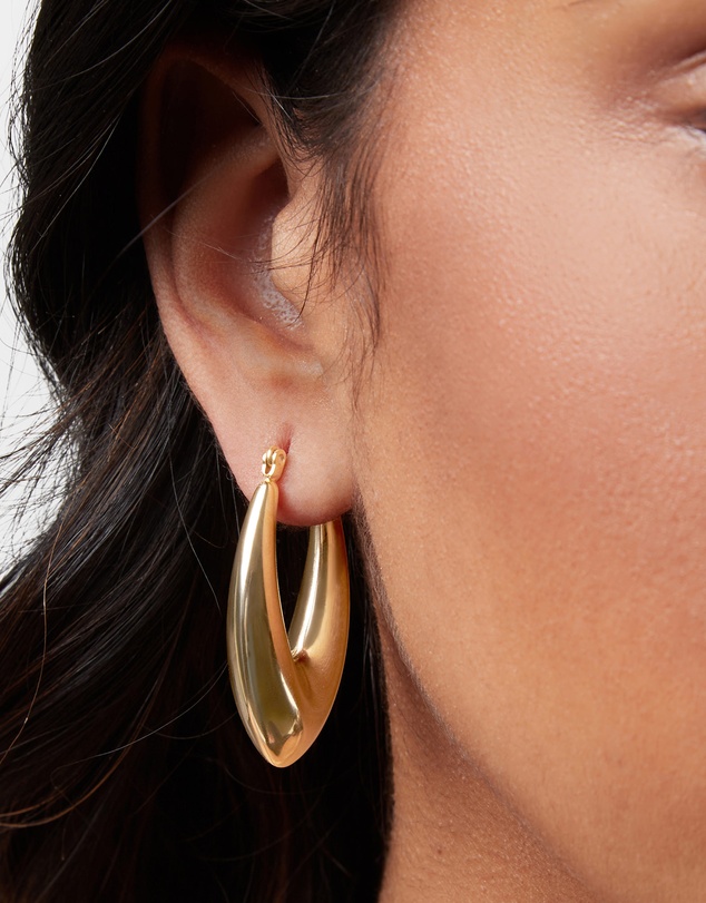 Pastiche - Zoe Hoops