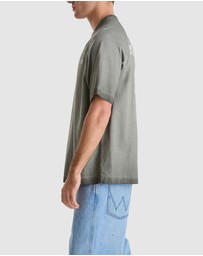 Wrangler - Tour Box Raglan Tee