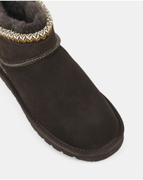 Hush Puppies - Fuzzy
