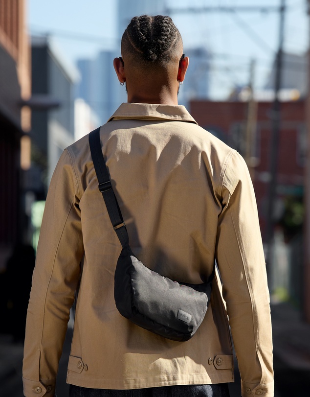 Bellroy - Laneway Crescent Bag 2.5L