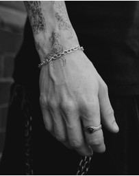 SUE THE BOY - Shackle Chain Bracelet