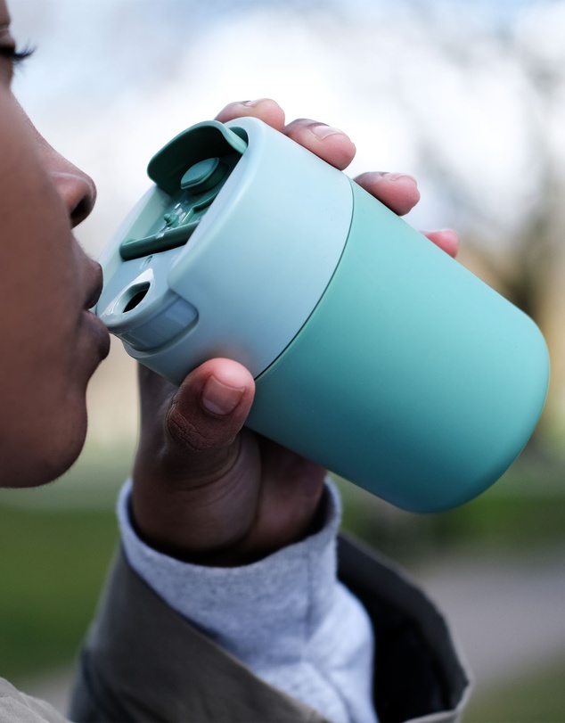 Joseph Joseph - Sipp™ Travel Mug with Flip-top Cap - 340 mL (12 fl. oz) (Green)